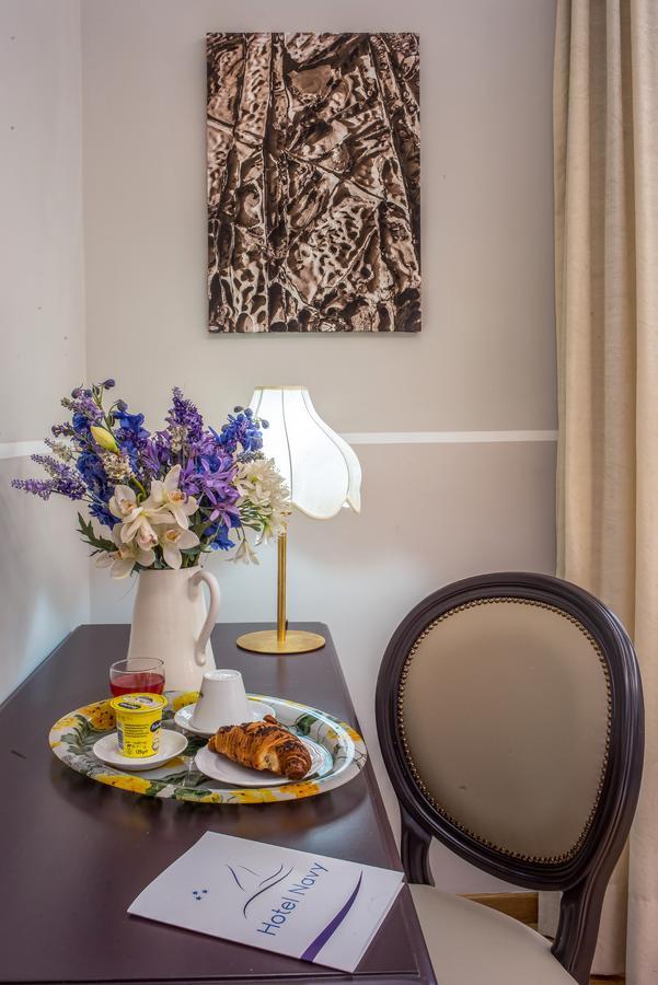 Hotel Navy Ліворно Екстер'єр фото
